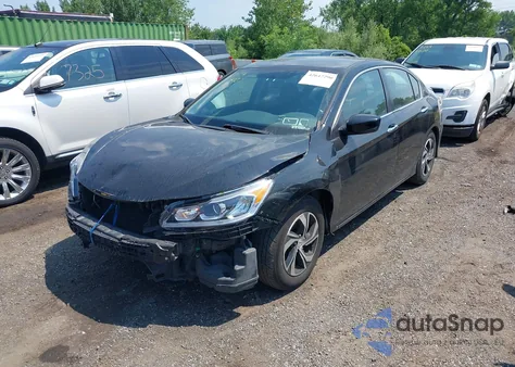 2017 Honda Accord Lx z USA, uszkodzony, nr VIN 1HGCR2F33HA259993